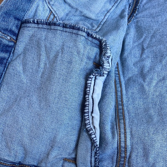 Levi’s red tag button closure faded jean jacket - Picture 16 of 16